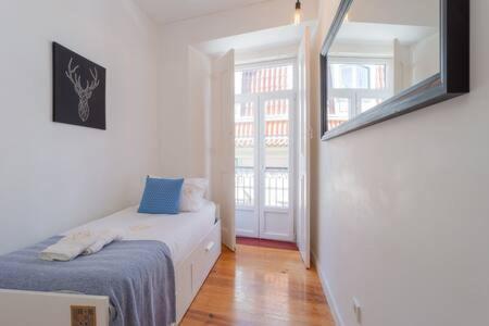 Old Town Chiado Balcony Aircon By Ld Apartments Lisbon Exterior photo